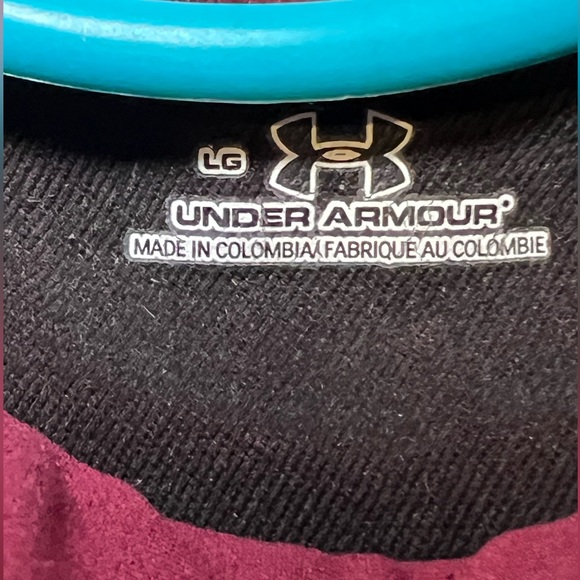 Men’s size L under armour burgundy turtleneck. EUC - Picture 4 of 4